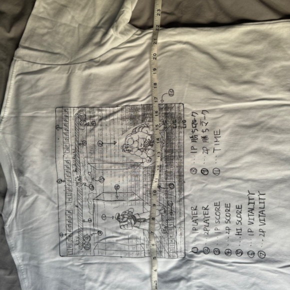 UNIQLO Street Fighter II white t-shirt in Men’s Large - Picture 6 of 7